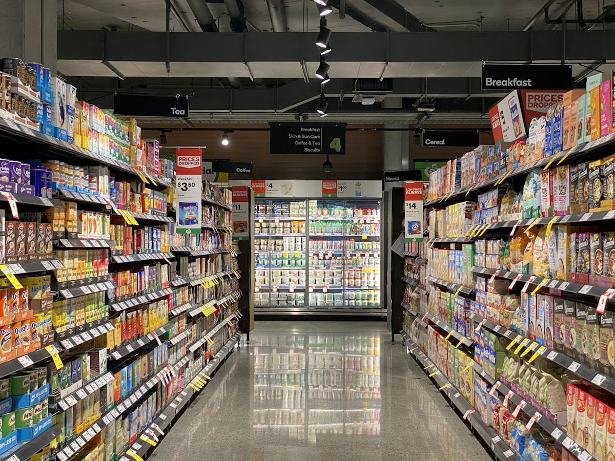 Retail shelves